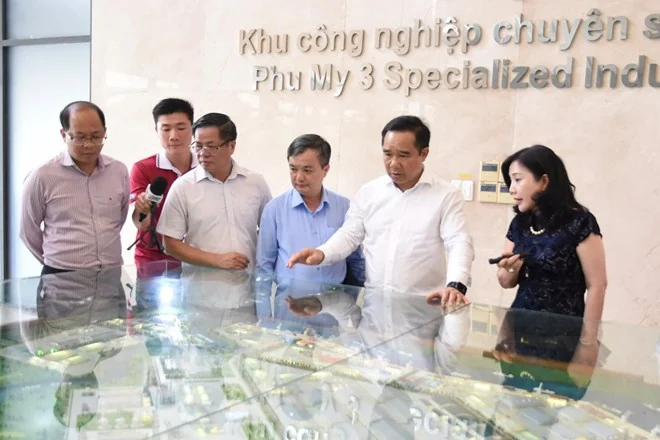 Khảo sát tiềm năng kinh tế biển tại Khu công nghiệp Dầu khí Long Sơn