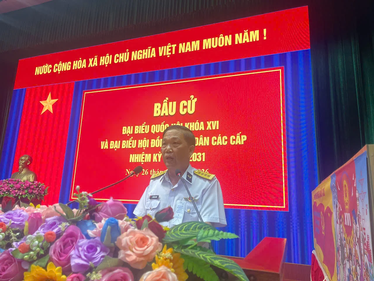 Cán bộ, chiến sĩ tại Long Sơn tham gia bầu cử sớm