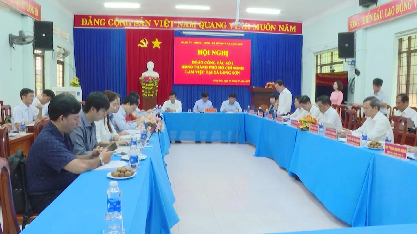 Khảo sát hoạt động chính quyền hai cấp và hành chính công tại Long Sơn